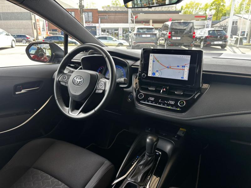 Toyota Corolla 1.8 Hybrid Dynamic - photo 16
