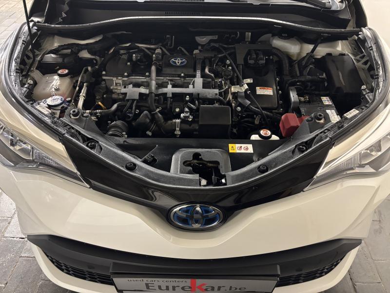 Toyota C-HR 1.8 Hybrid - photo 17