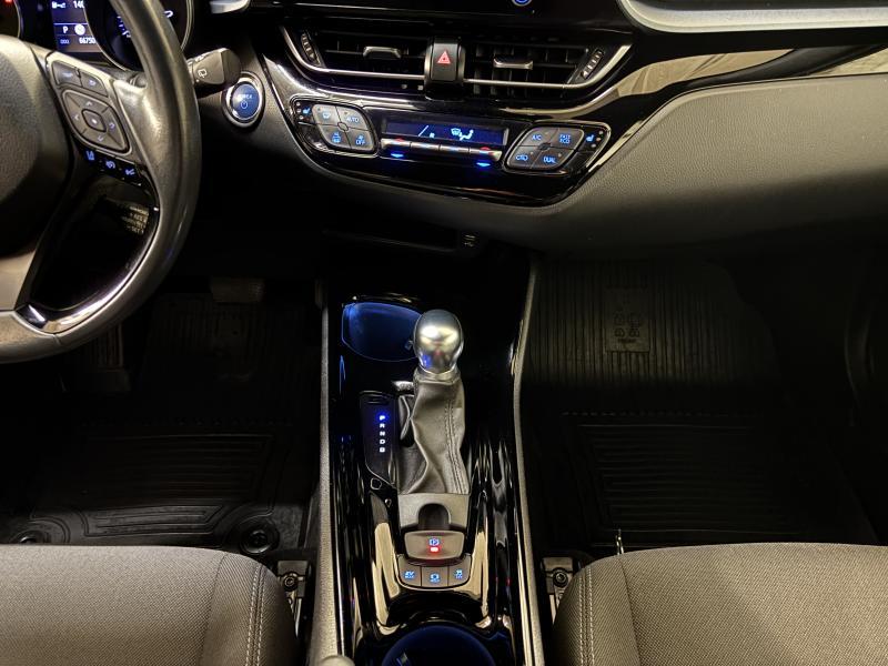 Toyota C-HR 1.8 Hybrid - photo 15