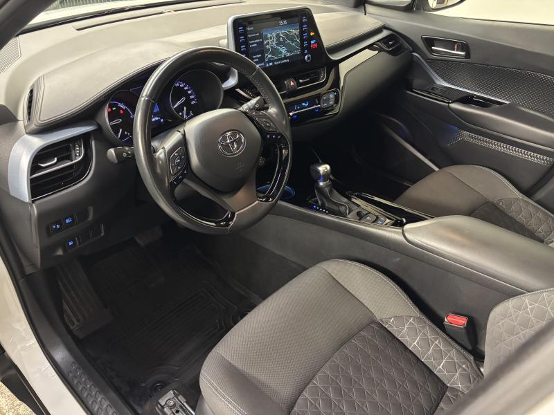 Toyota C-HR 1.8 Hybrid - photo 6