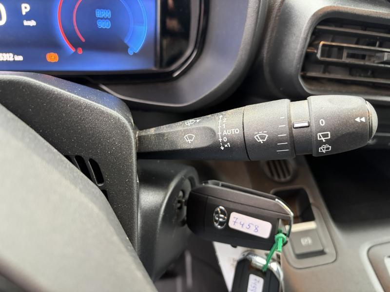 Toyota ProAce City 1.5 Diesel Comfort BOITE AU - photo 10