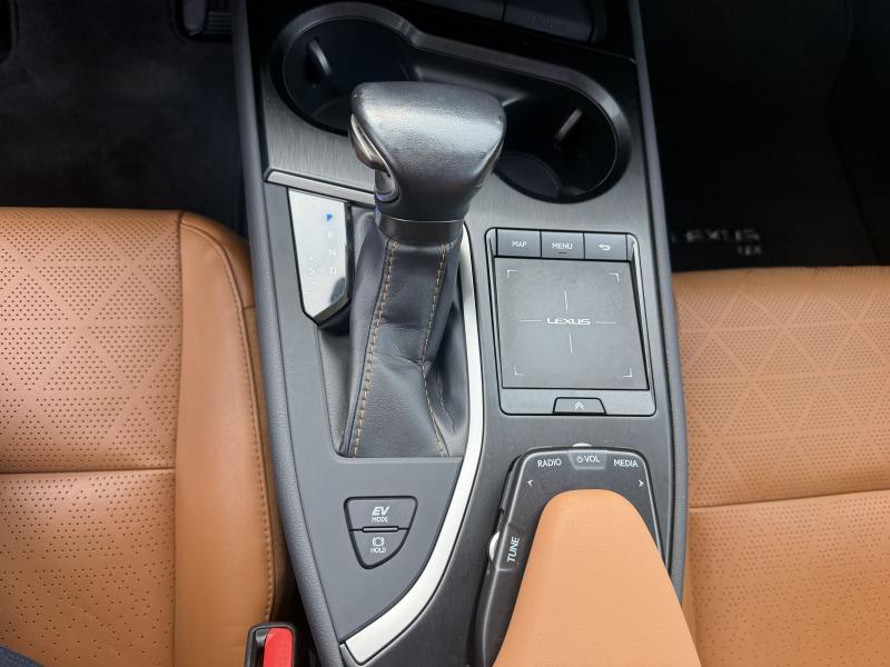 Lexus UX 250h 2.0L Hybrid CVT Privilege line - photo 8