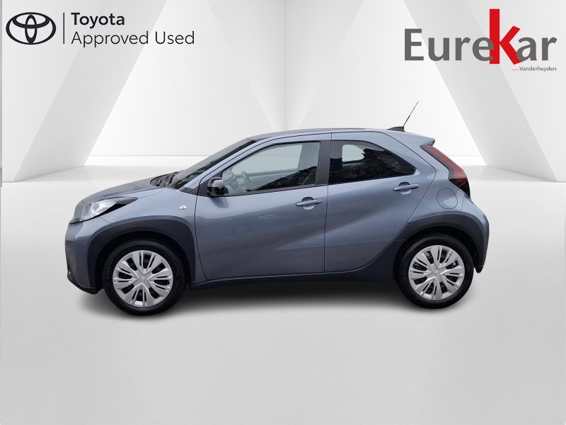 Toyota Aygo X 1.0 VVT-I X PLAY CVT - photo 4