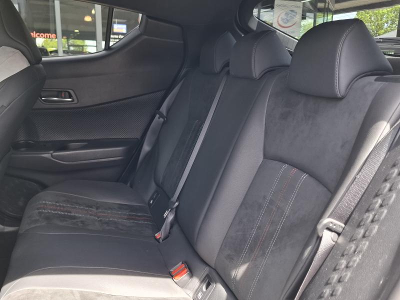 Toyota C-HR 2.0 HYBRID GR SPORT - photo 13