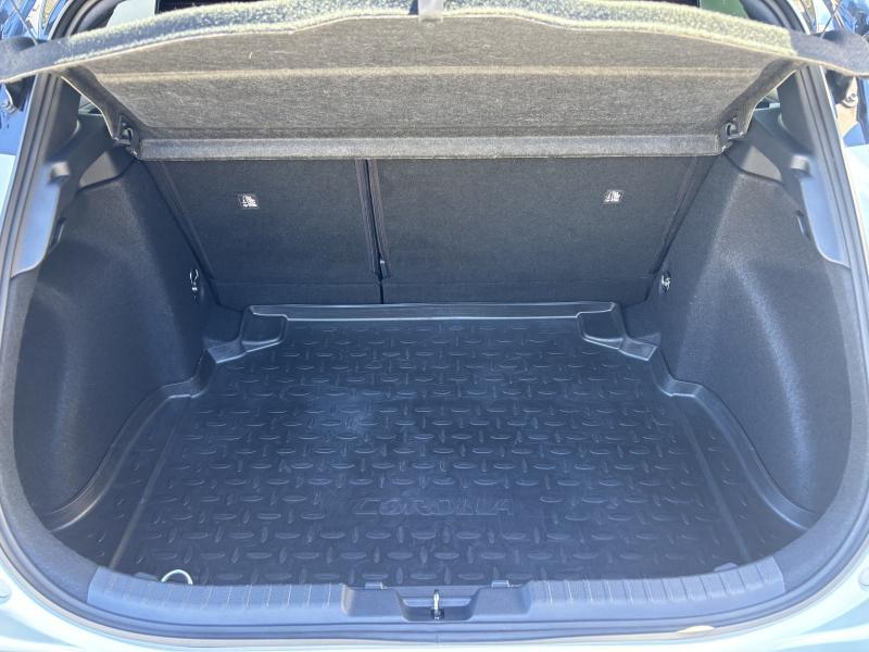 Toyota Corolla 1.8 HYBRID - photo 17