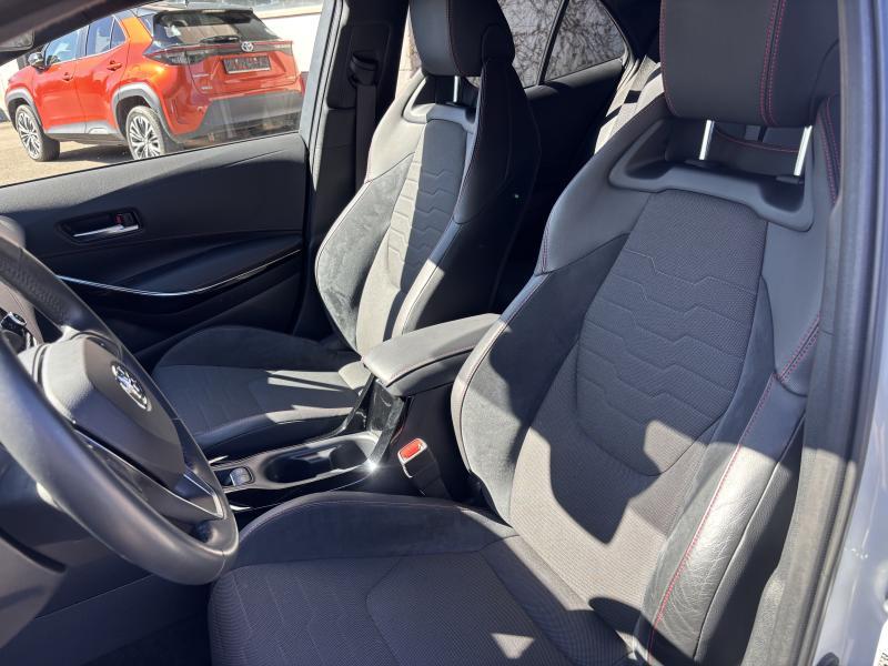 Toyota Corolla 1.8 HYBRID - photo 13