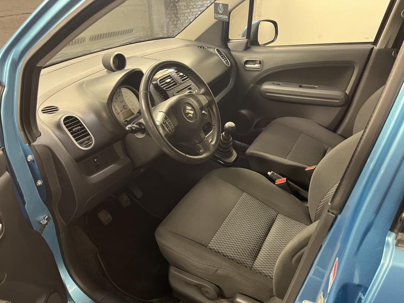 Suzuki Splash 1.0i - photo 7