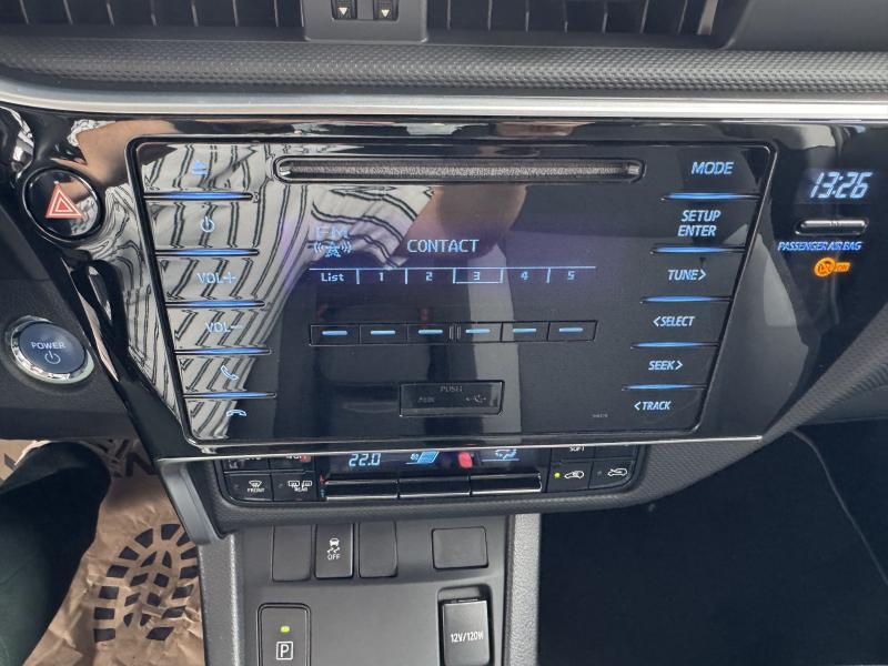 Toyota Auris 1.8 Hybrid - photo 8