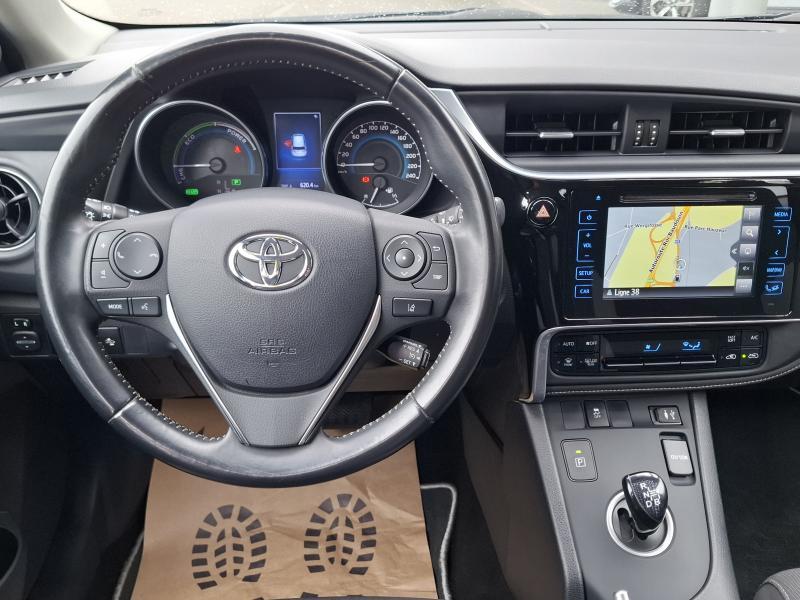 Toyota Auris 1.8 HYBRID COMFORT - photo 12