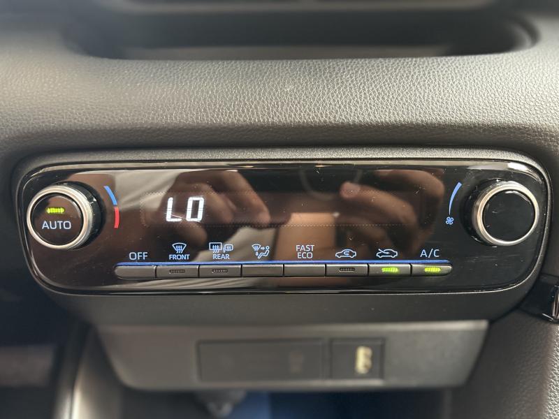 Toyota Yaris 1.5 HYBRID ICONIC - photo 11