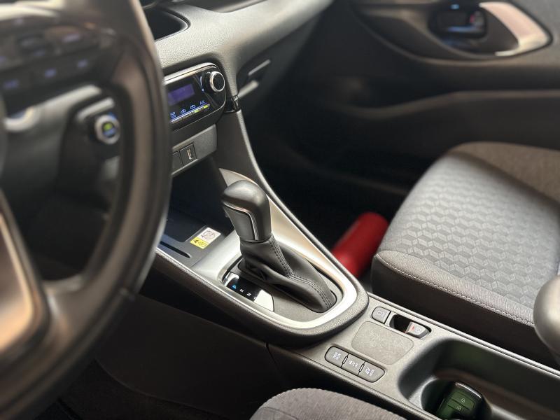 Toyota Yaris 1.5 HYBRID ICONIC - photo 15
