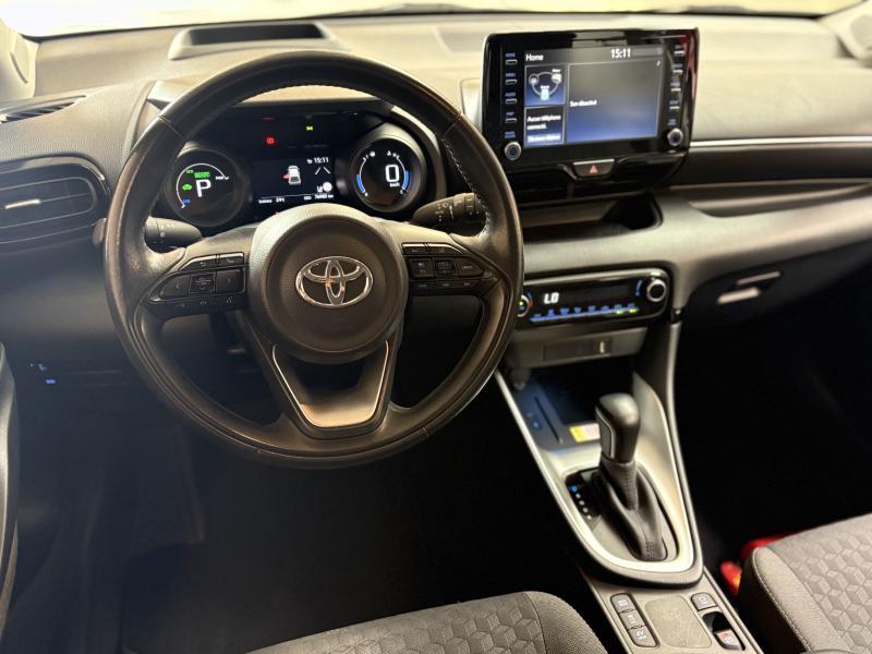 Toyota Yaris 1.5 HYBRID ICONIC - photo 16