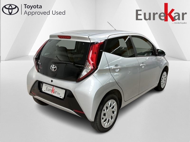 Toyota Aygo 1.0 VVT-i X-play2 - photo 5