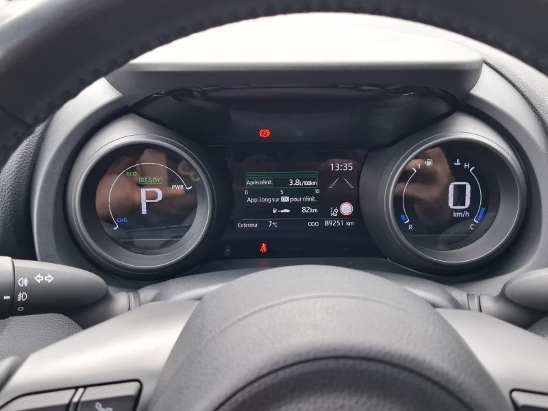 Toyota Yaris 1.5 HYBRID CVT ICONIC - photo 6