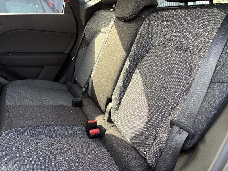 Renault Captur - photo 17