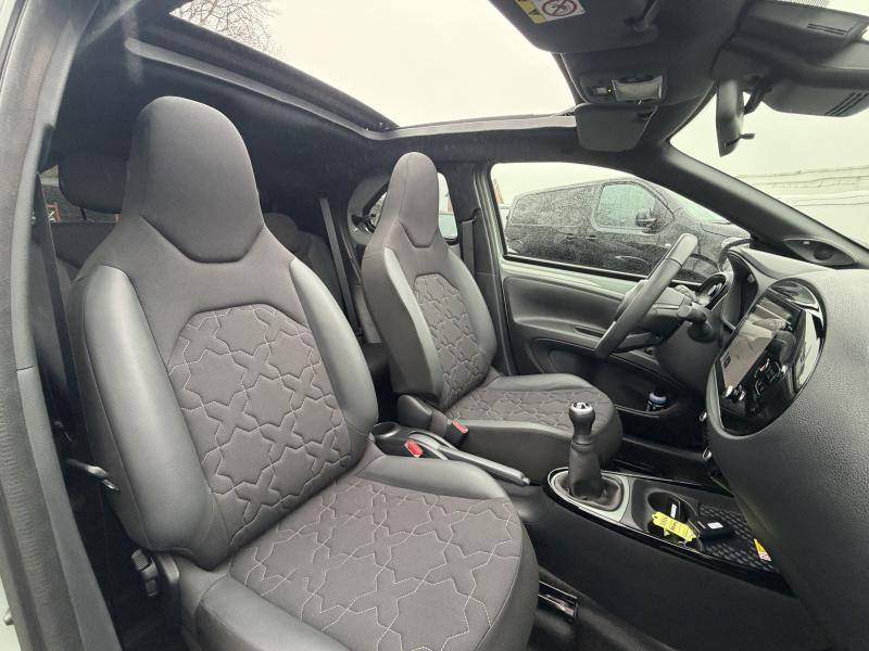 Toyota Aygo X 1.0 VVT-I Air Envy - photo 17