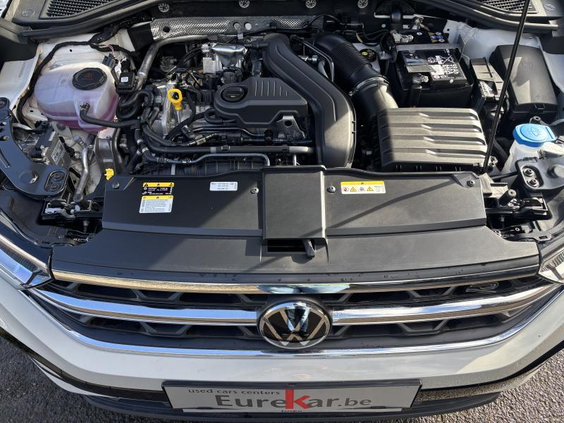 Volkswagen T-Roc 1.5 TSI DSG R-LINE - photo 22