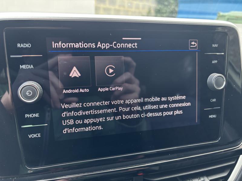 Volkswagen T-Roc 1.5 TSI DSG R-LINE - photo 12