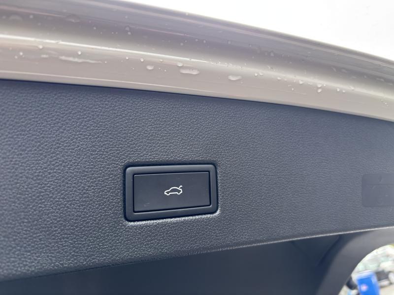 Volkswagen T-Roc 1.5 TSI DSG R-LINE - photo 21