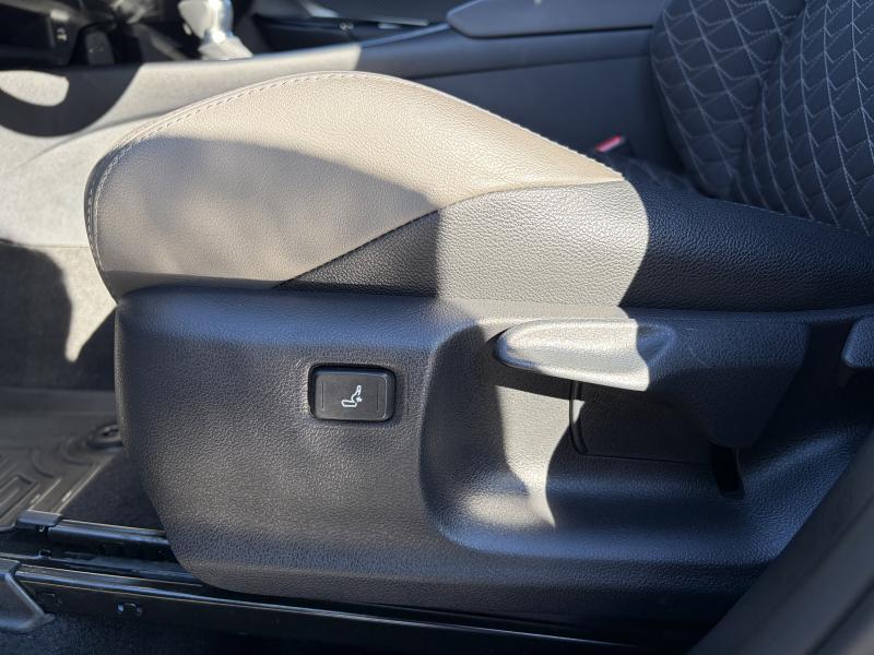 Toyota C-HR 1.8 Hybrid CHIC - photo 9