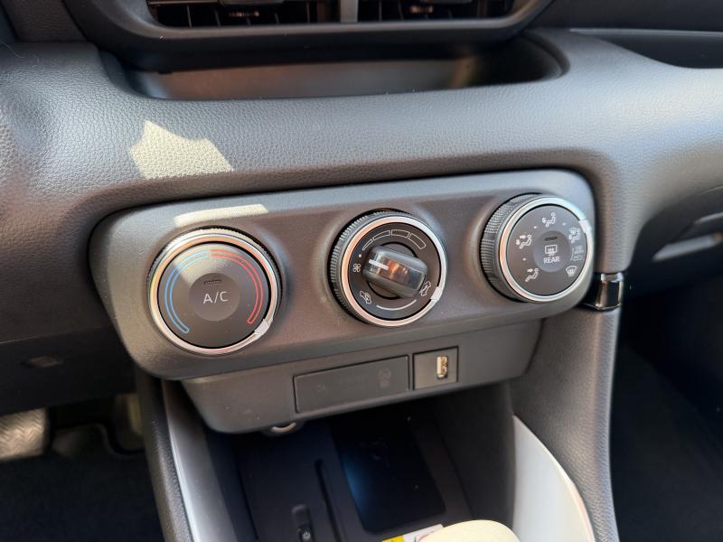 Toyota Yaris 1.5 TNGA - photo 12