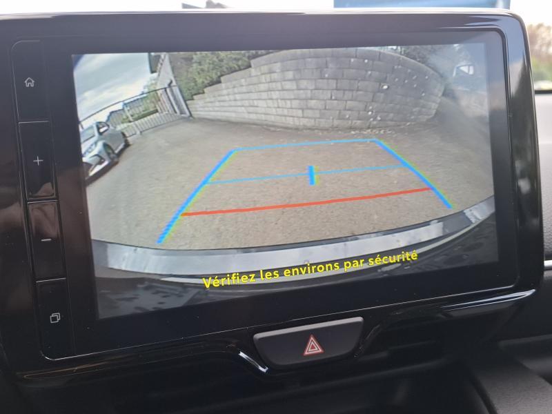 Toyota Yaris 1.5 HYBRID E-CVT - photo 10