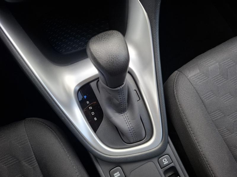 Toyota Yaris 1.5 HYBRID E-CVT - photo 8