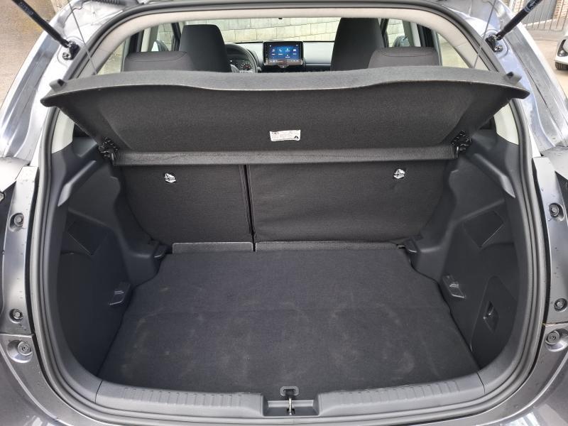 Toyota Yaris 1.5 HYBRID E-CVT - photo 16