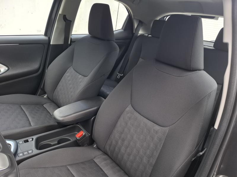 Toyota Yaris 1.5 HYBRID E-CVT - photo 12