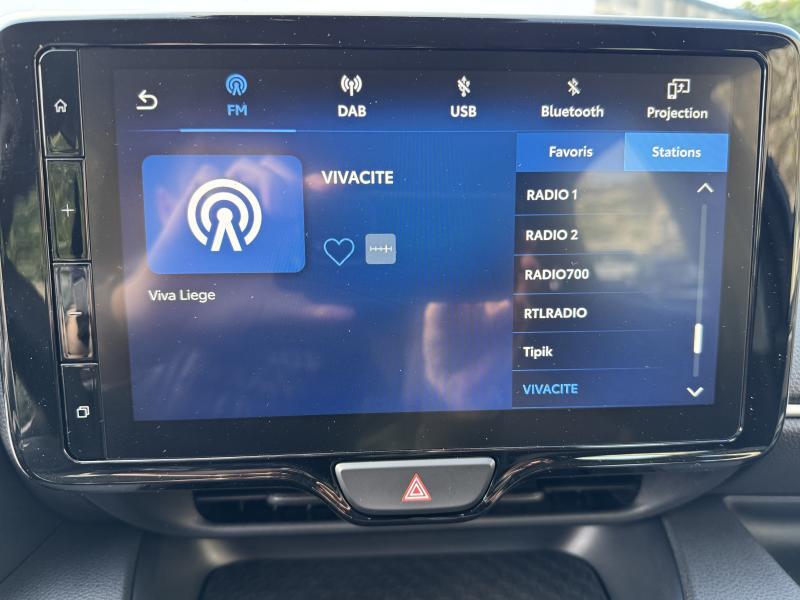 Toyota Yaris 1.5 HYBRID - photo 12