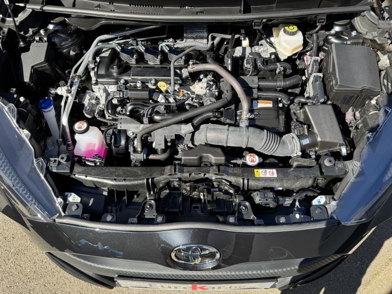 Toyota Yaris 1.5 HYBRID E-CVT - photo 18