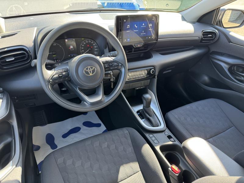 Toyota Yaris 1.5 HYBRID E-CVT - photo 14