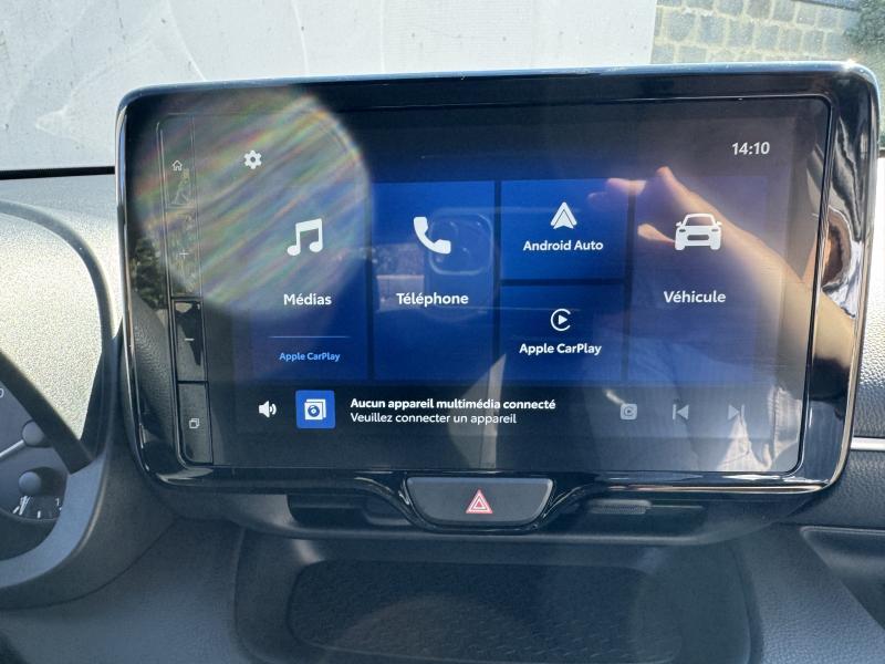 Toyota Yaris 1.5 HYBRID E-CVT - photo 11