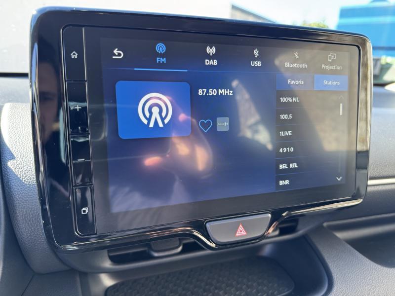 Toyota Yaris 1.5 HYBRID E-CVT DYNAMIC - photo 11