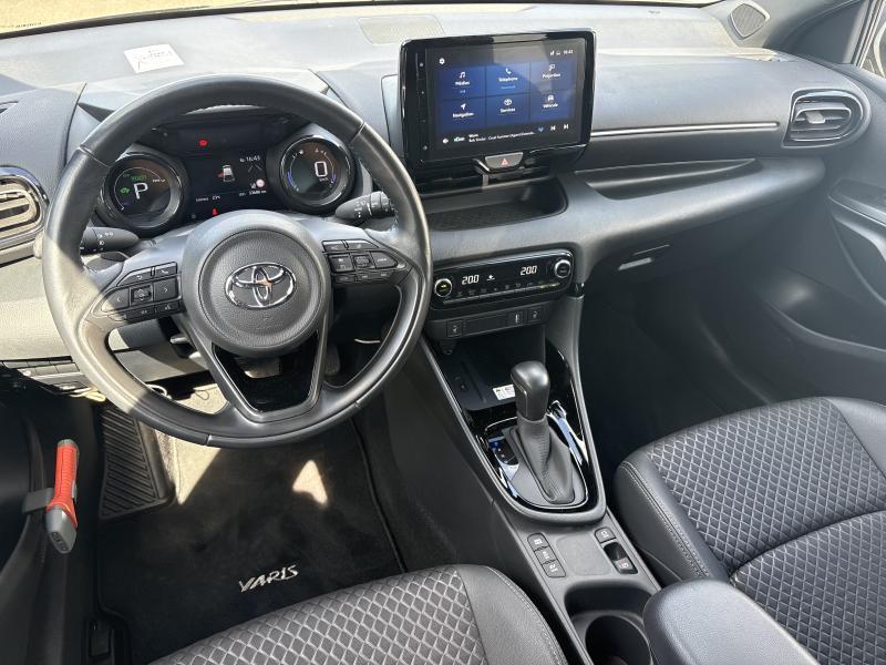 Toyota Yaris 1.5 HYBRID ICONIC - photo 14