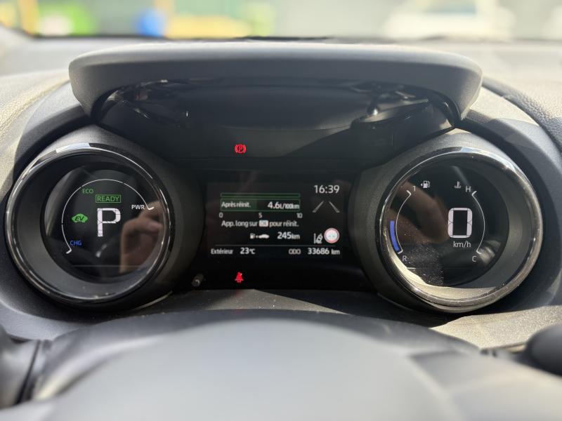 Toyota Yaris 1.5 HYBRID ICONIC - photo 8