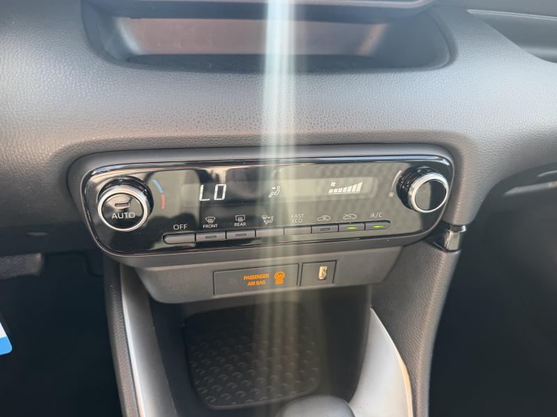 Toyota Yaris 1.5 Hybrid CVT Dynamic - photo 11