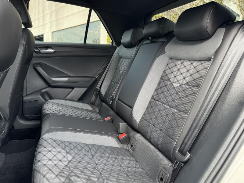 Volkswagen T-Roc 1.5 TSI DSG R-LINE - photo 16
