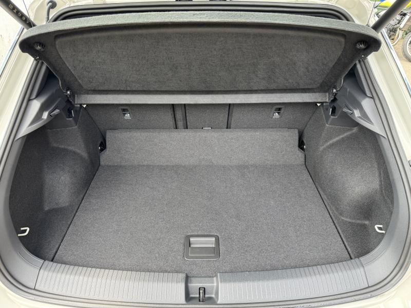 Volkswagen T-Roc 1.5 TSI DSG R-LINE - photo 18