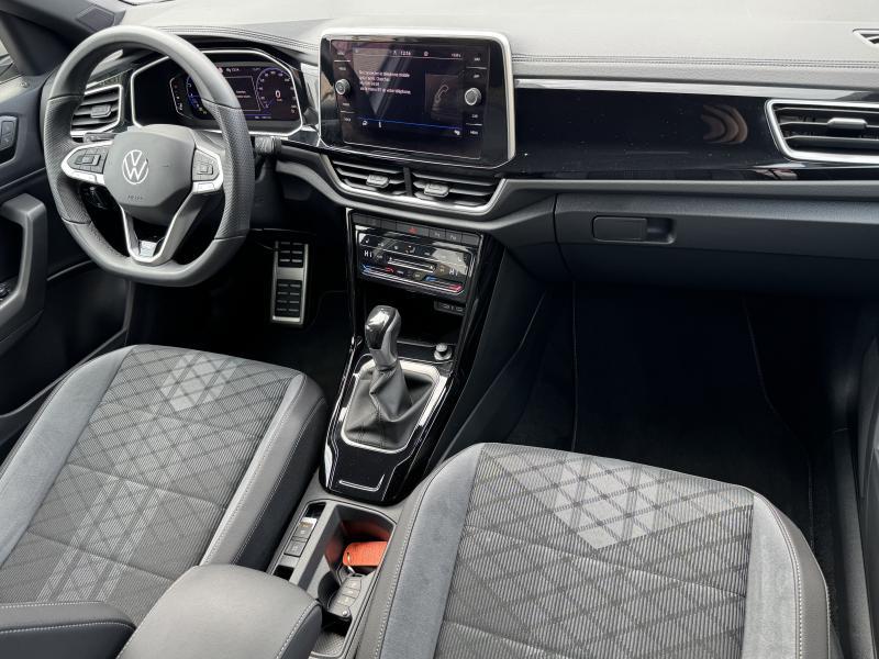 Volkswagen T-Roc 1.5 TSI DSG R-LINE - photo 17