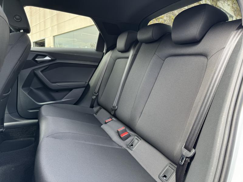 Audi A1 1.0 TFSI S TRONIC - photo 17