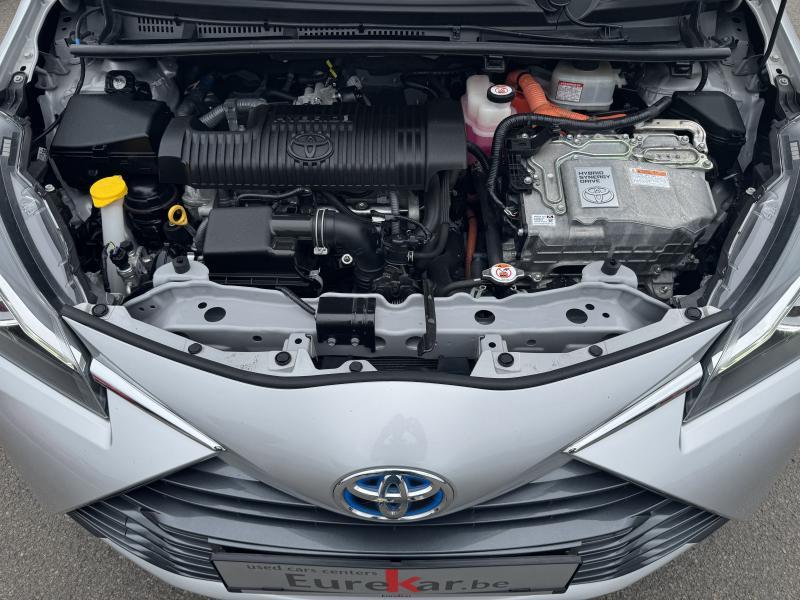 Toyota Yaris 1.5 HYBRID Y20 - photo 17