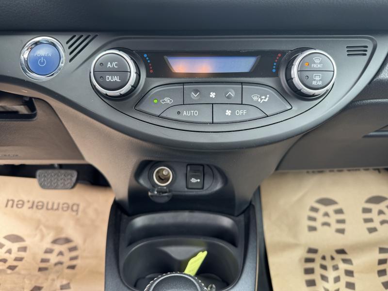 Toyota Yaris 1.5 HYBRID Y20 - photo 9