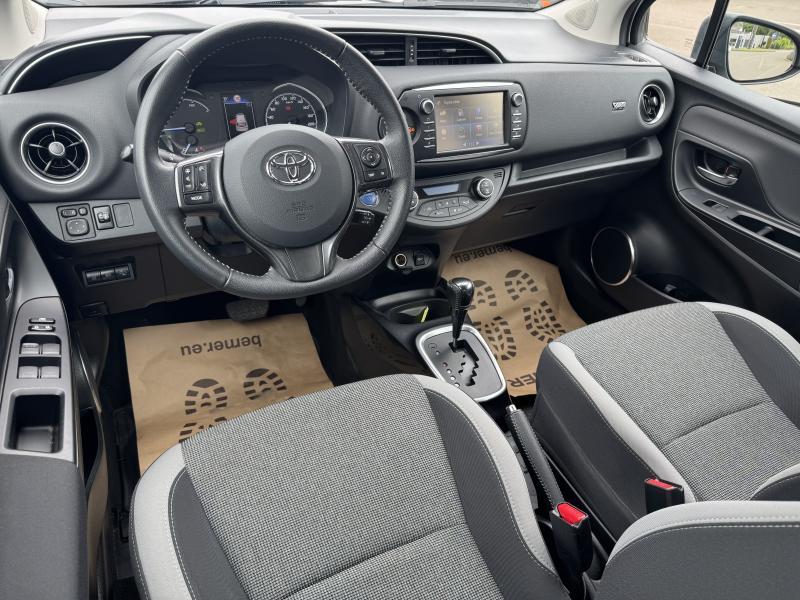 Toyota Yaris 1.5 HYBRID Y20 - photo 13