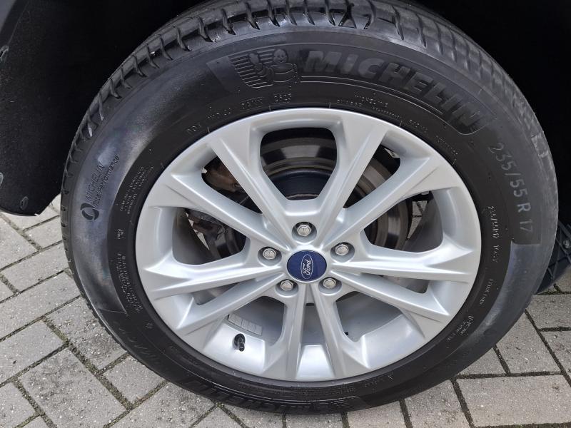 Ford Kuga 1.5 TDCI TITANIUM - photo 17