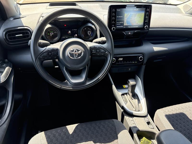 Toyota Yaris 1.5 HYBRID ICONIC - photo 17