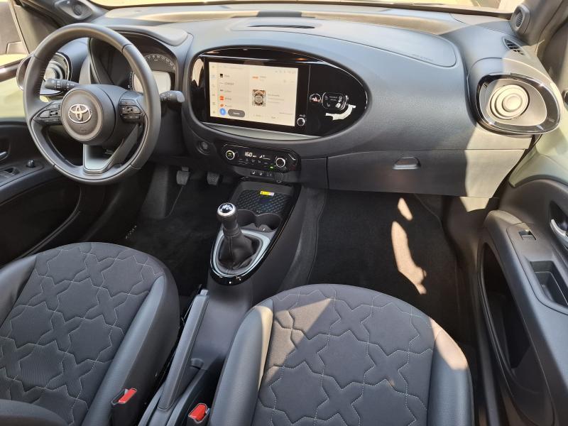 Toyota Aygo X 1.0 VVT-I ENVY - photo 17