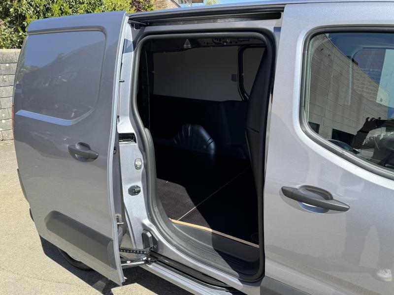 Toyota ProAce City 1.5 DIESEL - photo 19