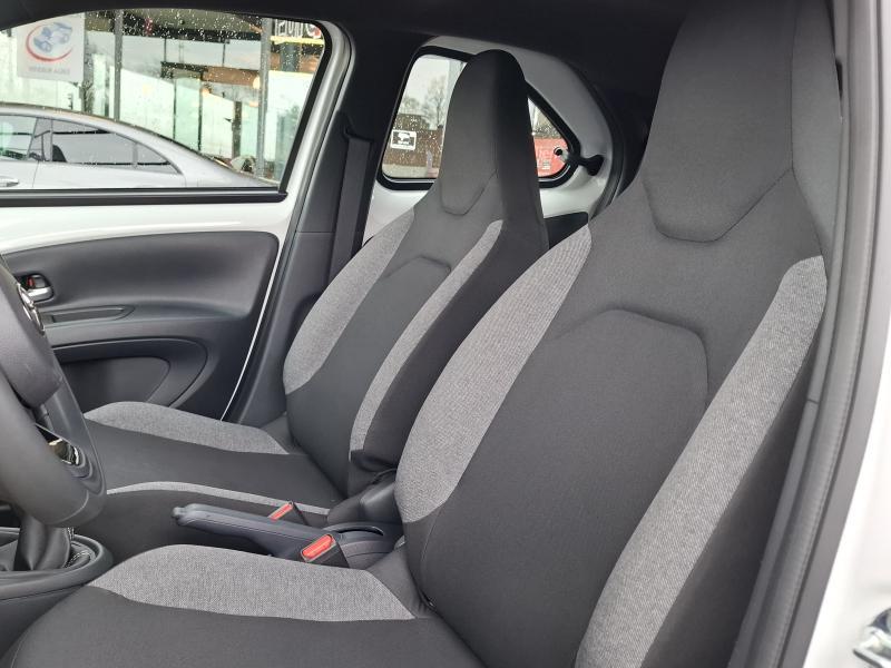 Toyota Aygo X 1.0 VVT-I PLAY - photo 11