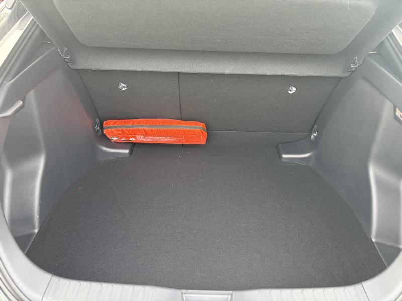 Toyota C-HR 1.8 Hybrid Dynamic + - photo 22